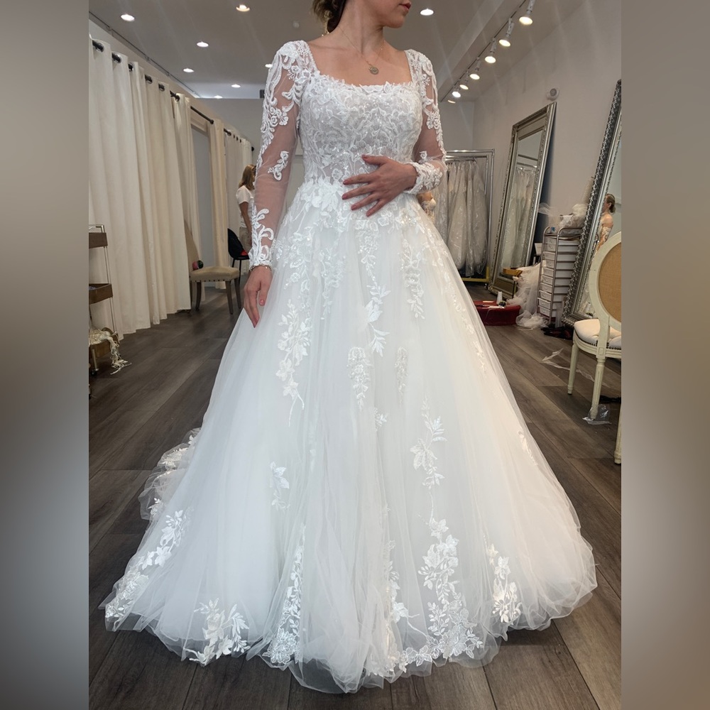 Wedding dress never worn